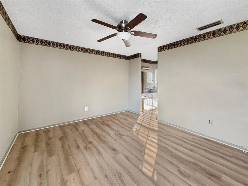 333 Melrose Drive, #22B