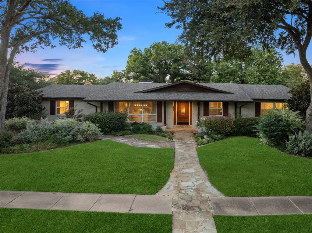 3909 Port Royal Drive
