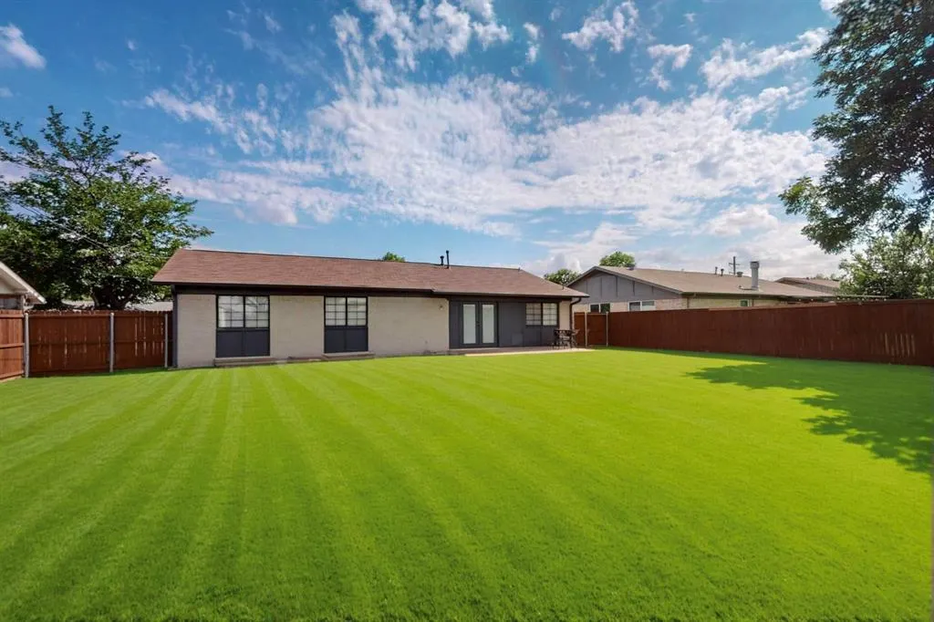 1225 Briarcove Drive