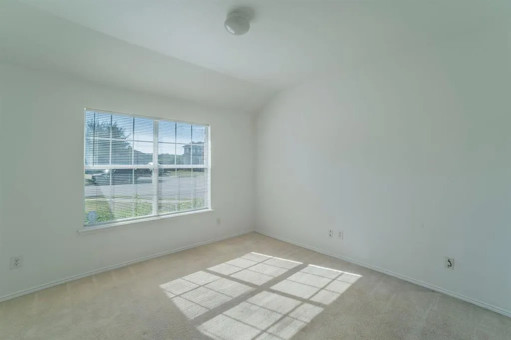 6333 Pool View Drive