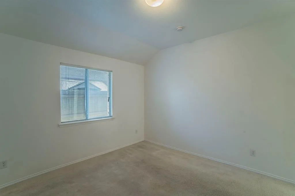 6333 Pool View Drive