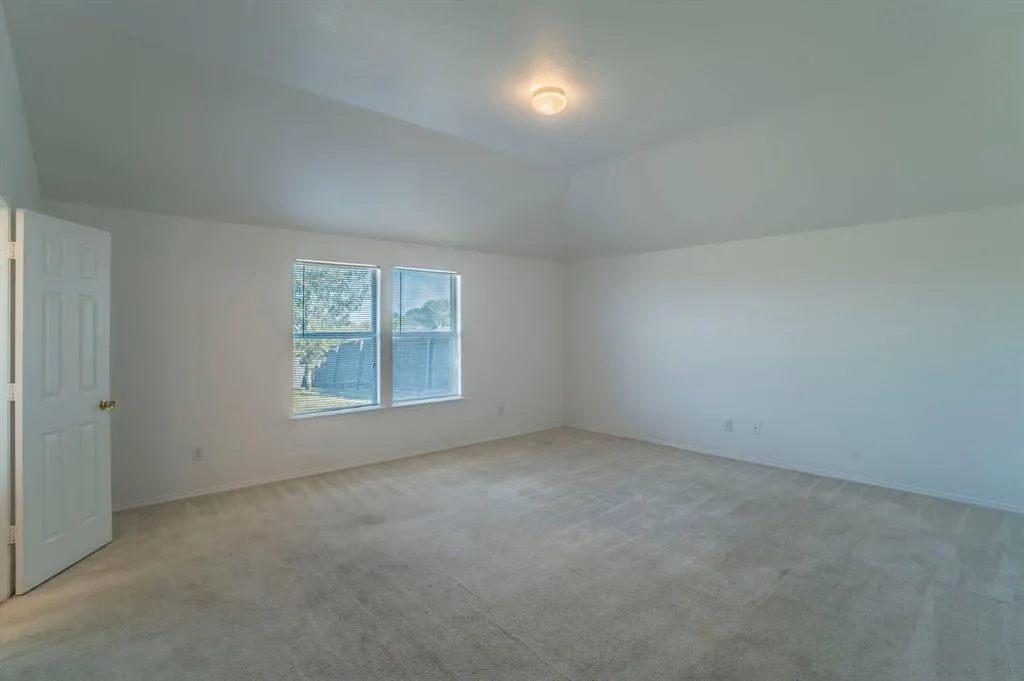 6333 Pool View Drive