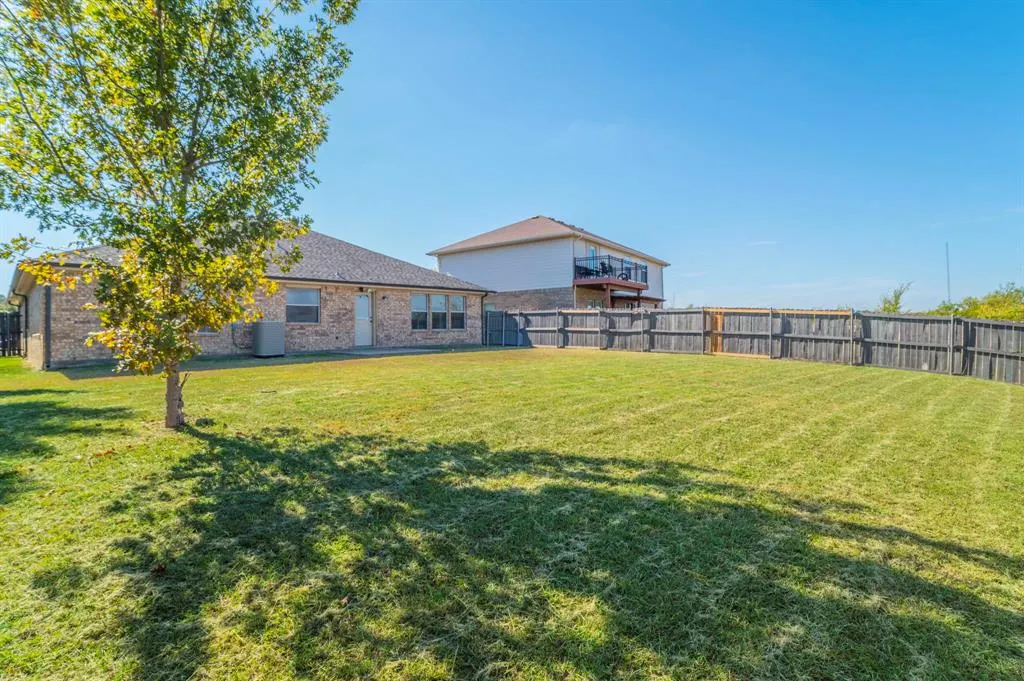6333 Pool View Drive