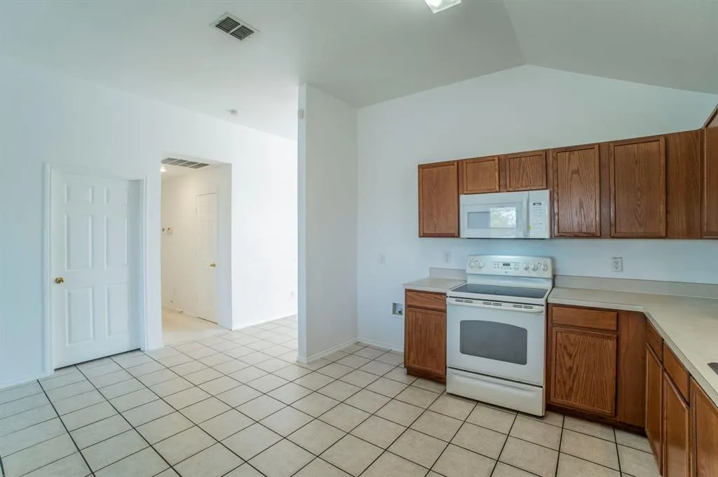 6333 Pool View Drive