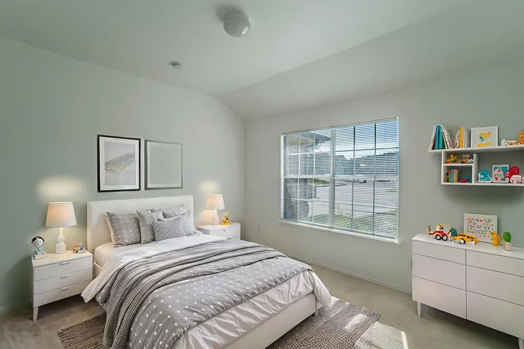 6333 Pool View Drive