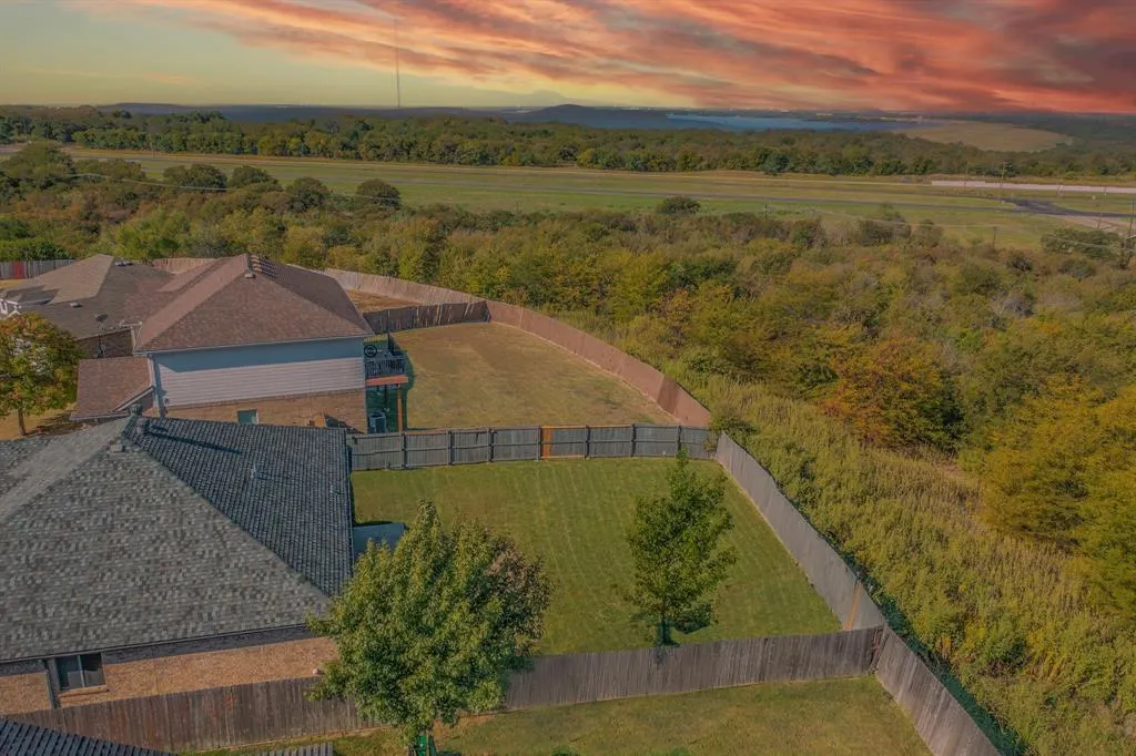 6333 Pool View Drive