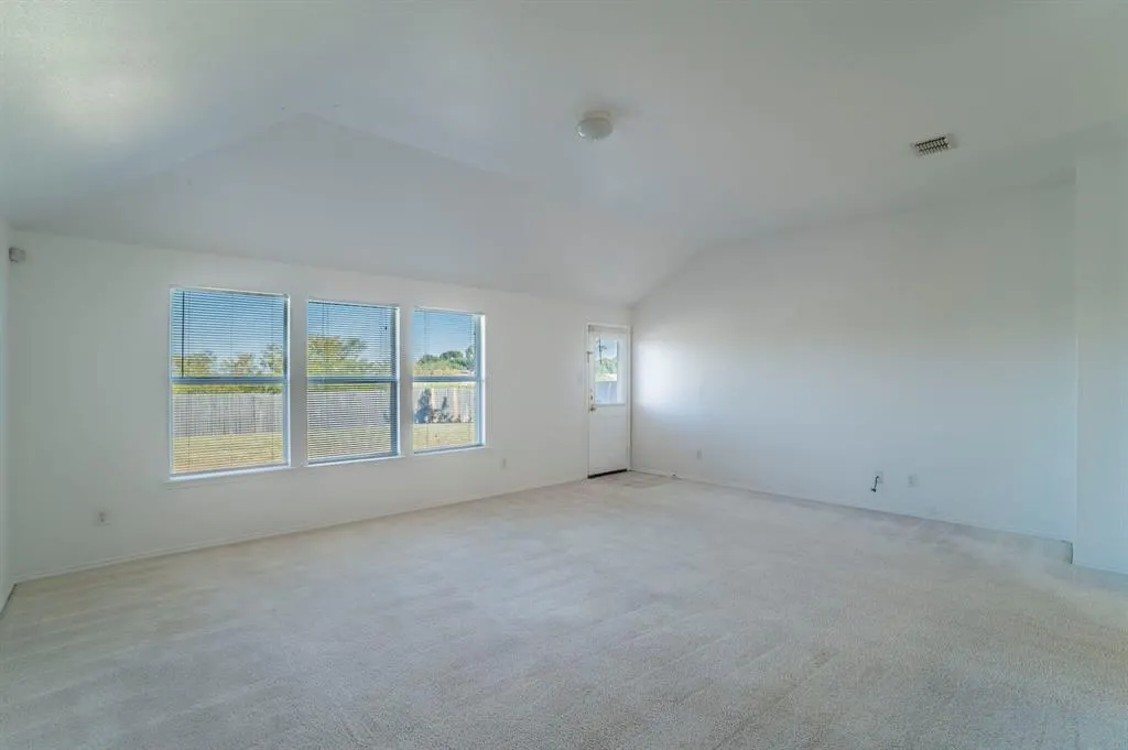 6333 Pool View Drive