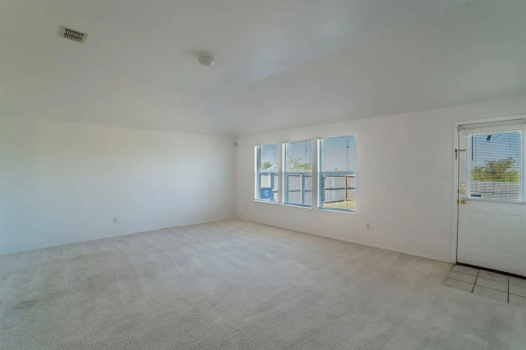 6333 Pool View Drive