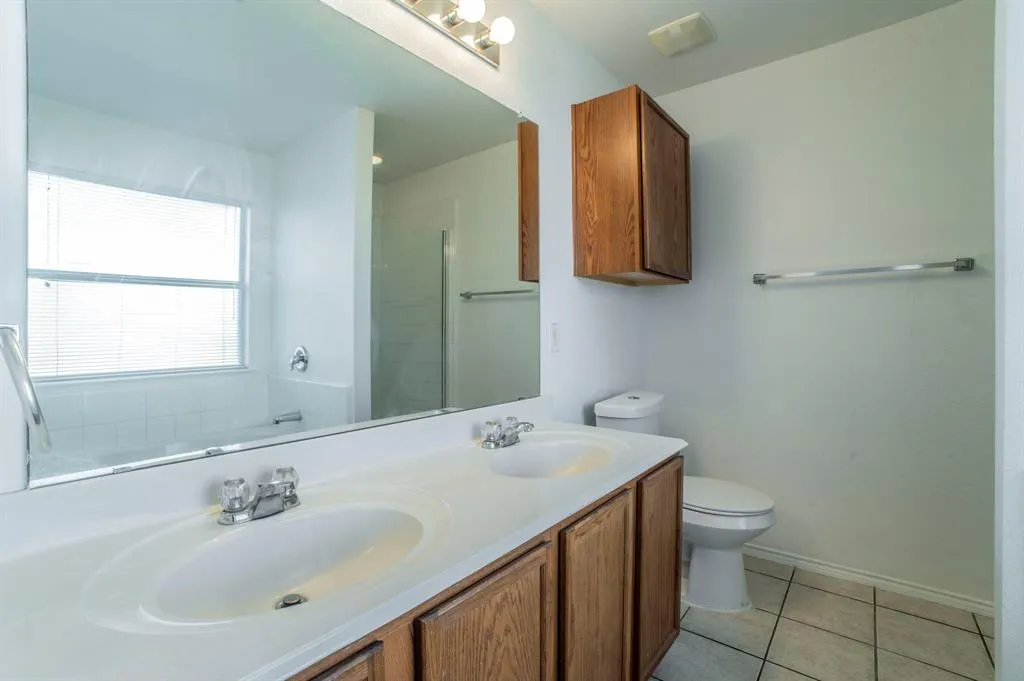 6333 Pool View Drive