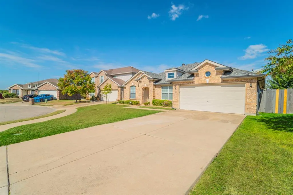 6333 Pool View Drive