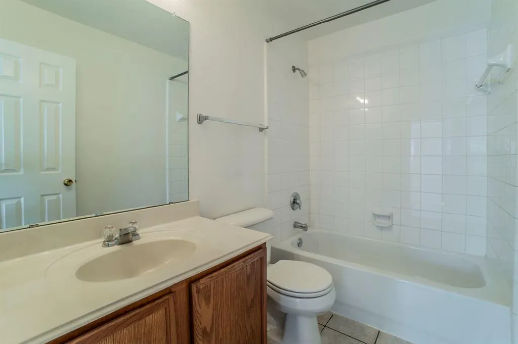 6333 Pool View Drive