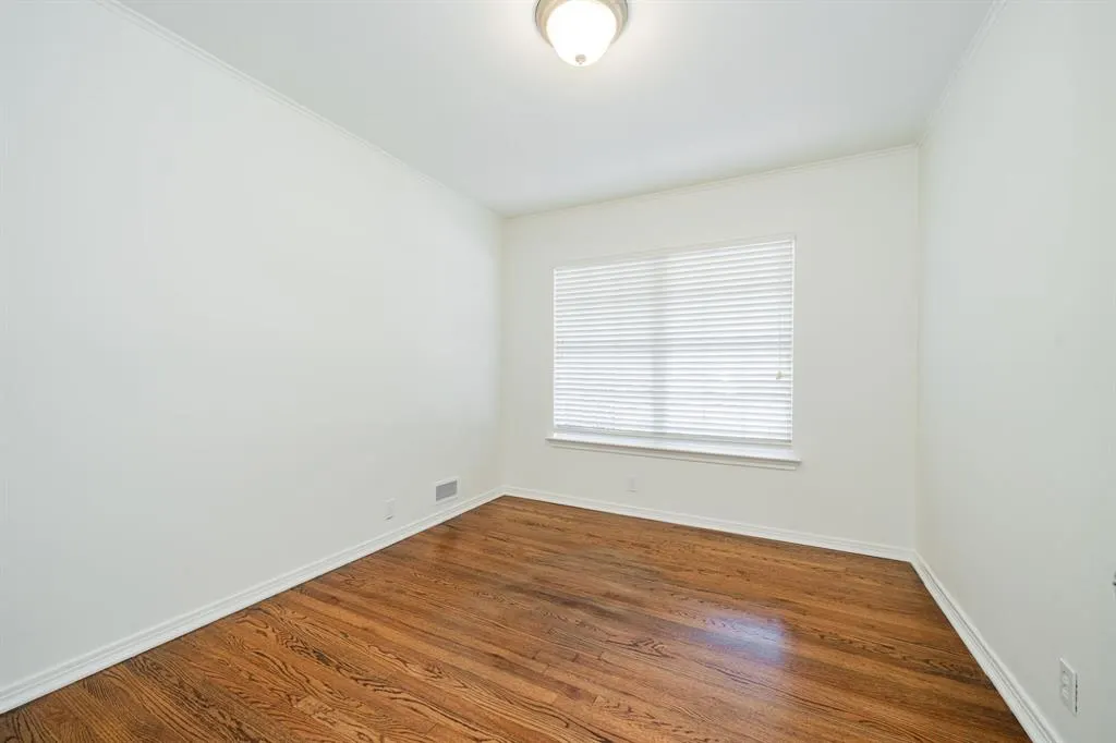 6627 Starling Circle
