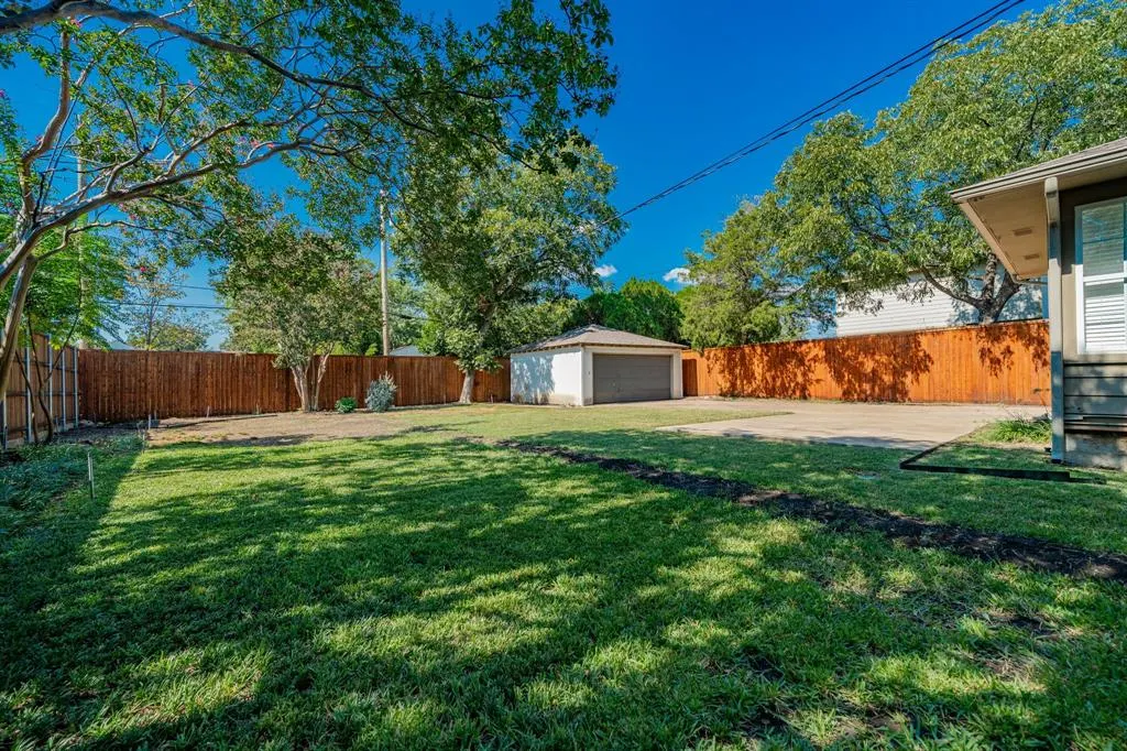 6627 Starling Circle