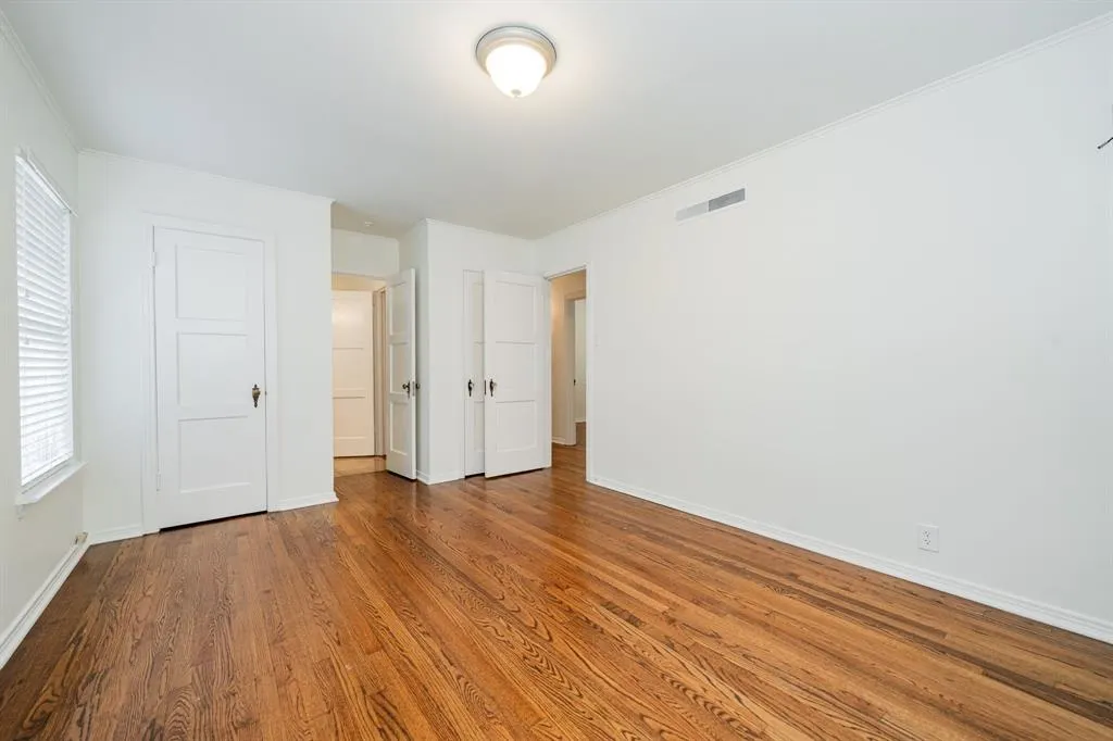 6627 Starling Circle