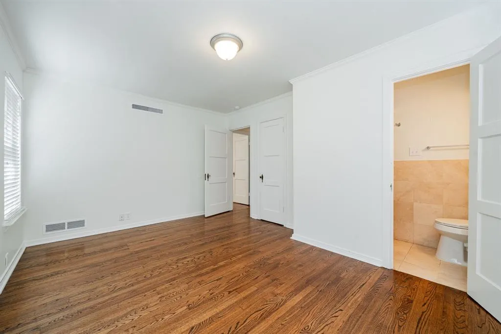 6627 Starling Circle