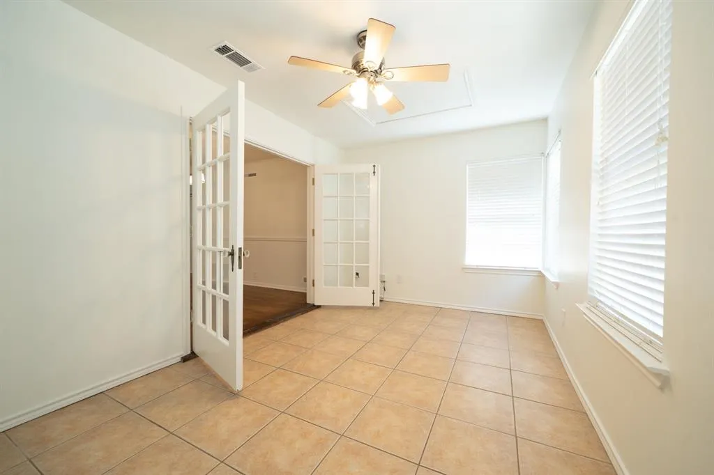 6627 Starling Circle