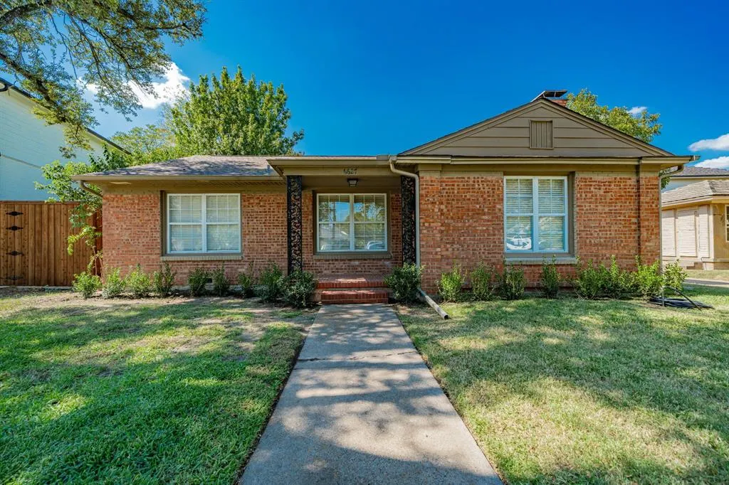 6627 Starling Circle