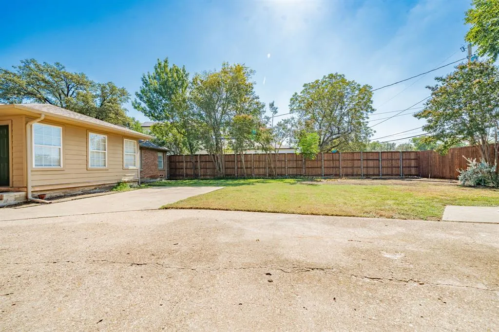 6627 Starling Circle