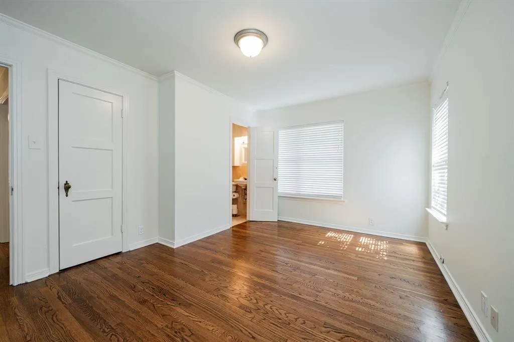 6627 Starling Circle
