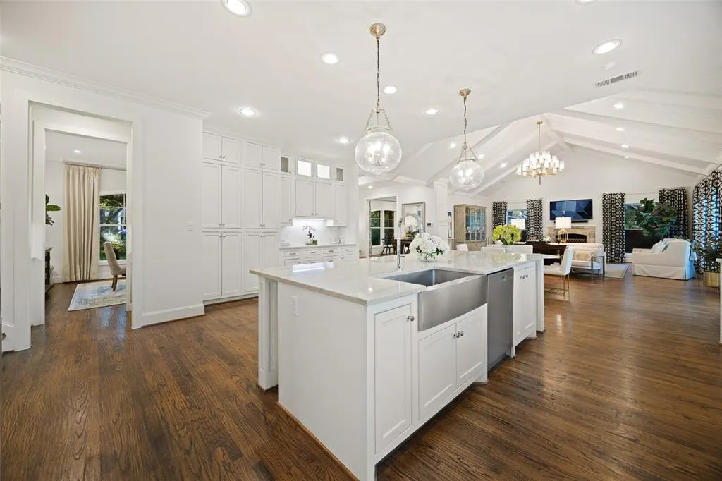 8622 Wingate Drive