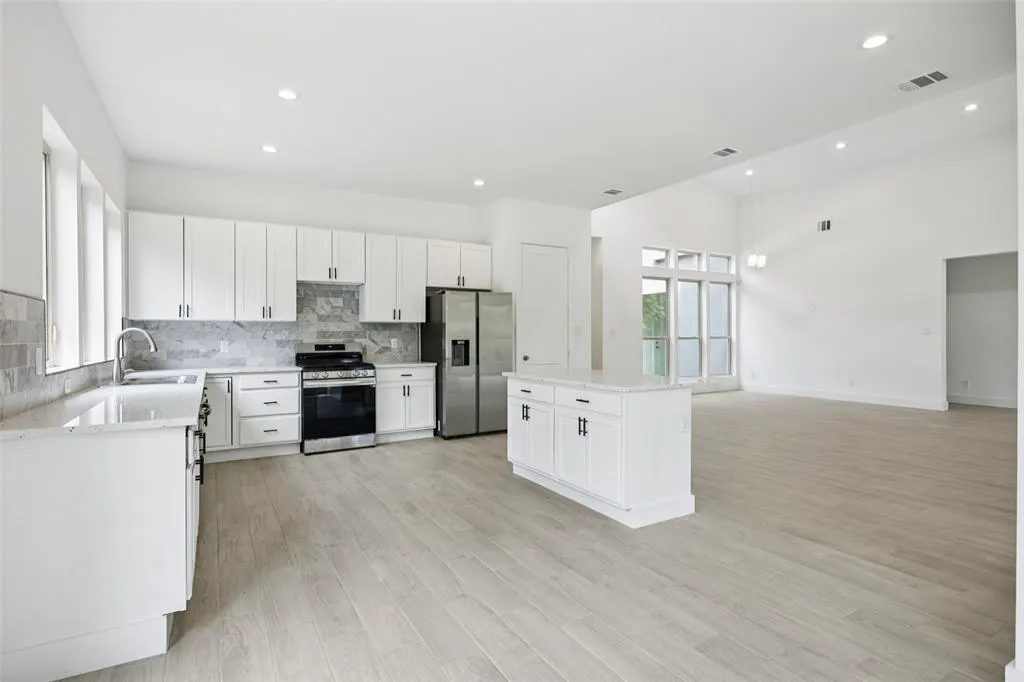 6939 Lacywood Lane