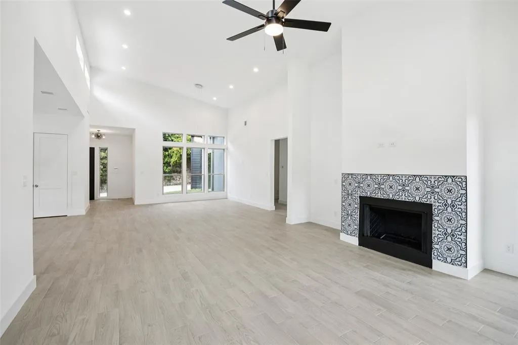 6939 Lacywood Lane