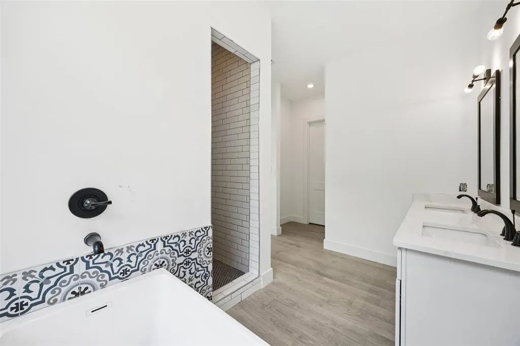 6939 Lacywood Lane