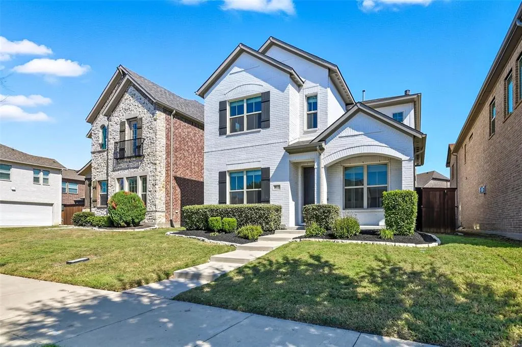 812 Davids Way