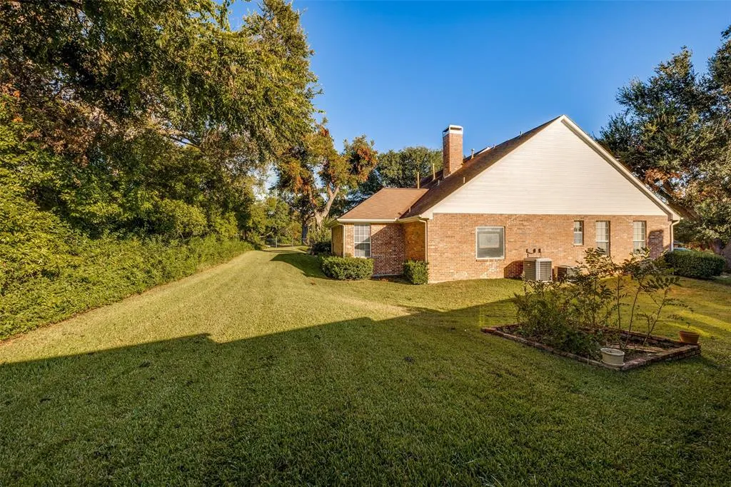 2704 Saint Charles Drive