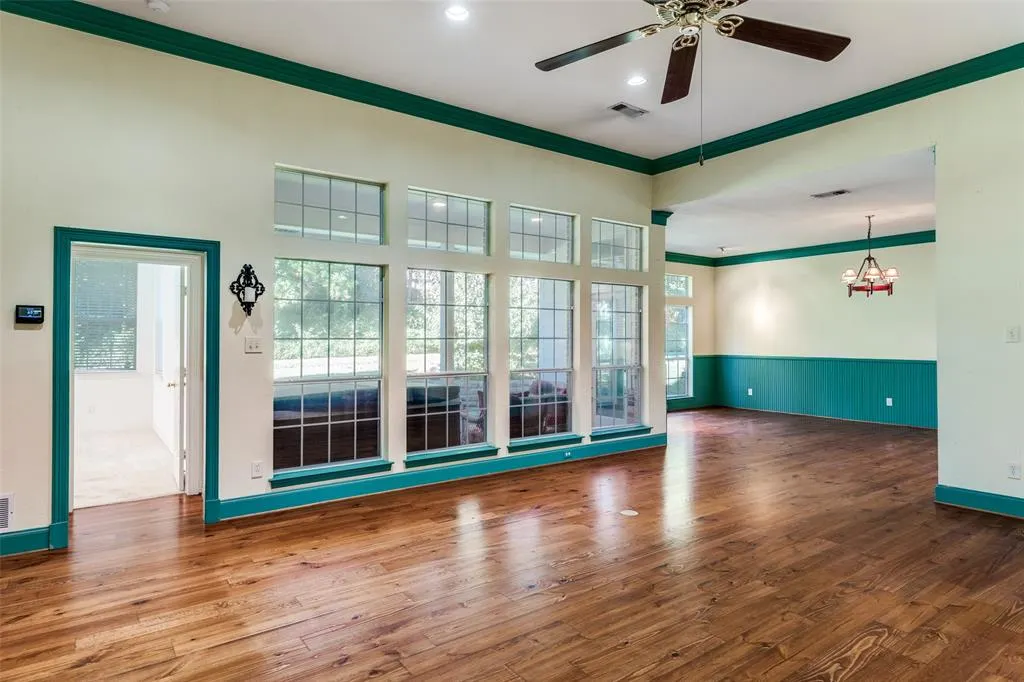 2704 Saint Charles Drive