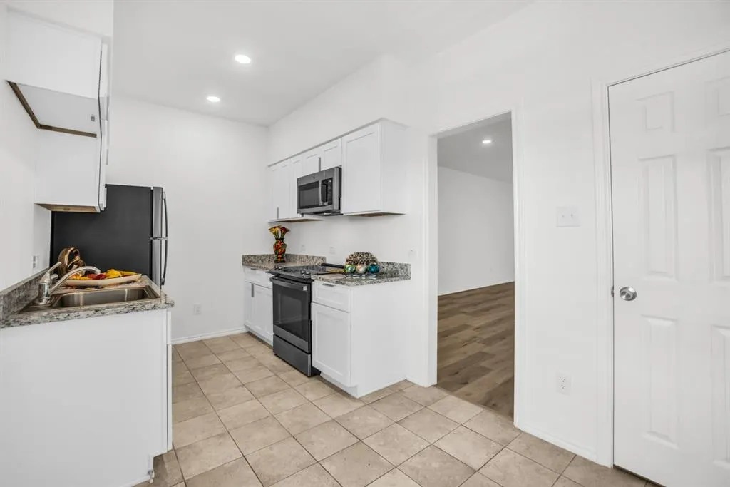 11218 Park Central Place, #C