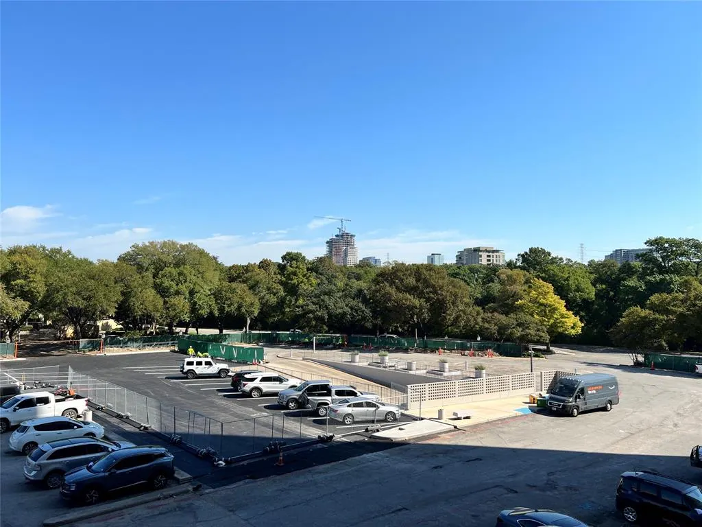 3883 Turtle Creek Boulevard, #318