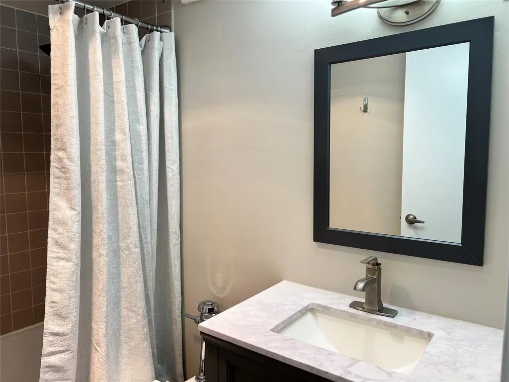 3883 Turtle Creek Boulevard, #318
