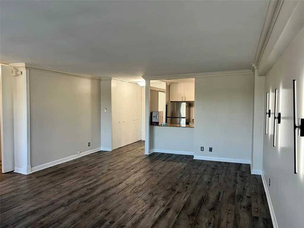 3883 Turtle Creek Boulevard, #318