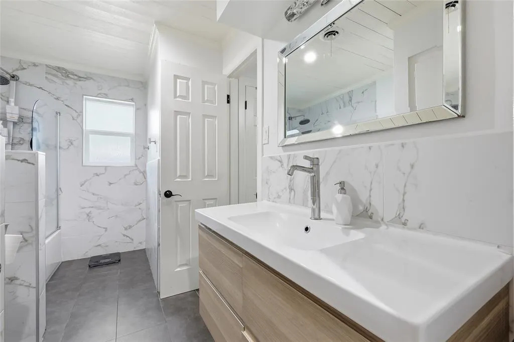 2549 Norsworthy Drive