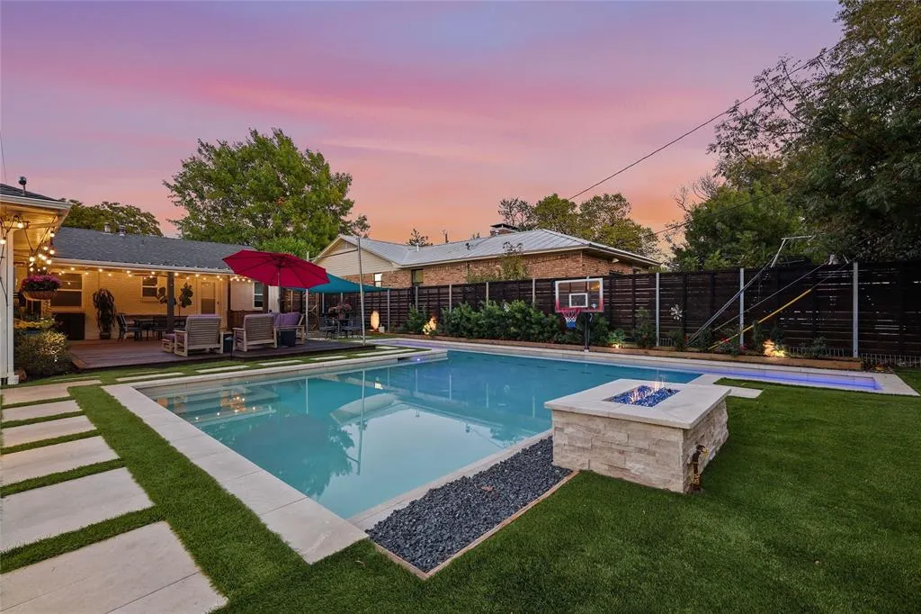 2549 Norsworthy Drive