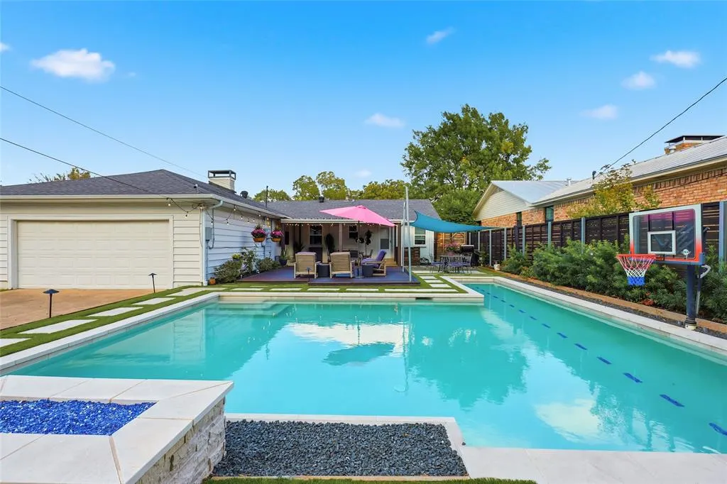 2549 Norsworthy Drive