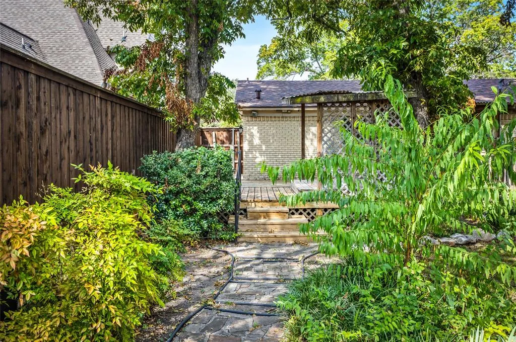 435 Hanbee Street