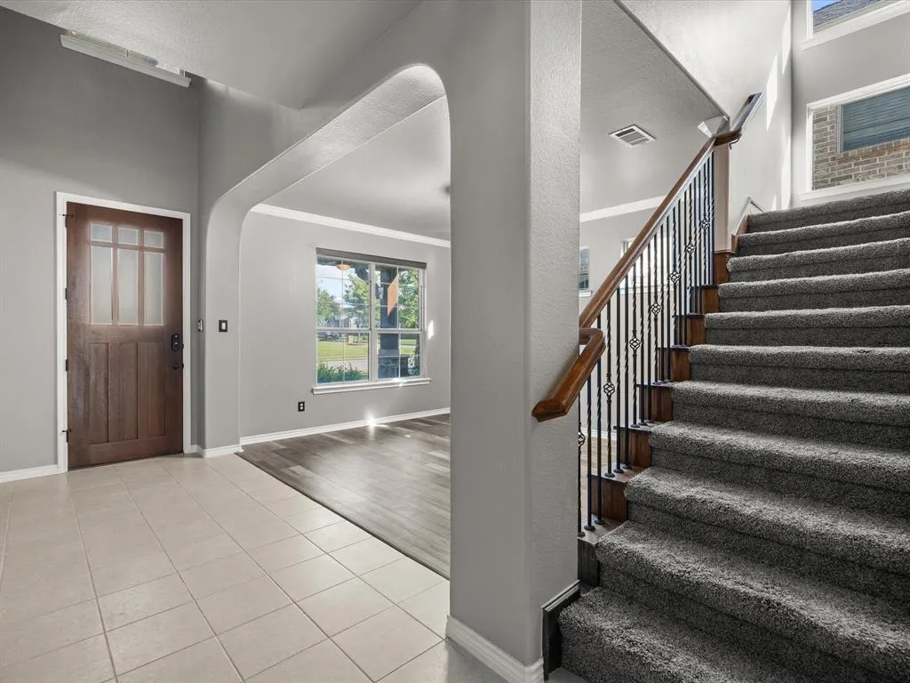 1924 Sunny Side Drive