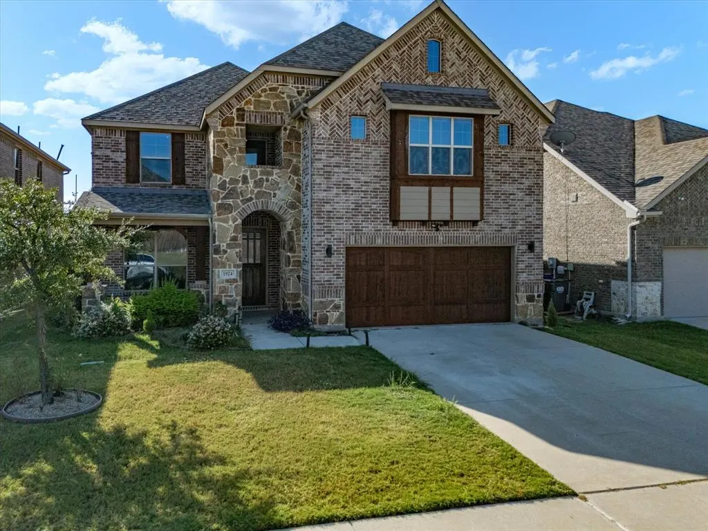 1924 Sunny Side Drive