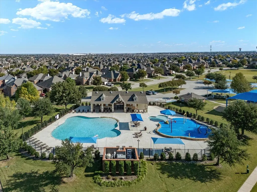 1924 Sunny Side Drive