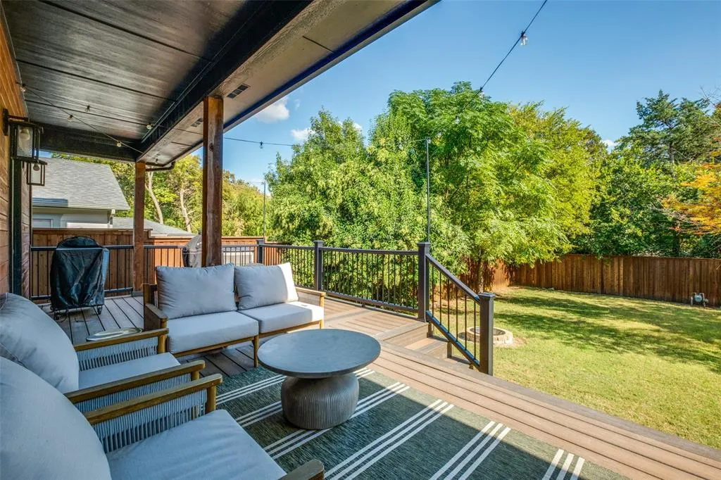 8618 San Leandro Drive