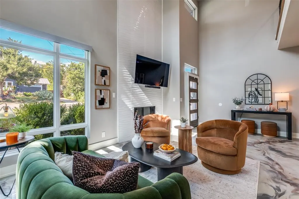 8618 San Leandro Drive