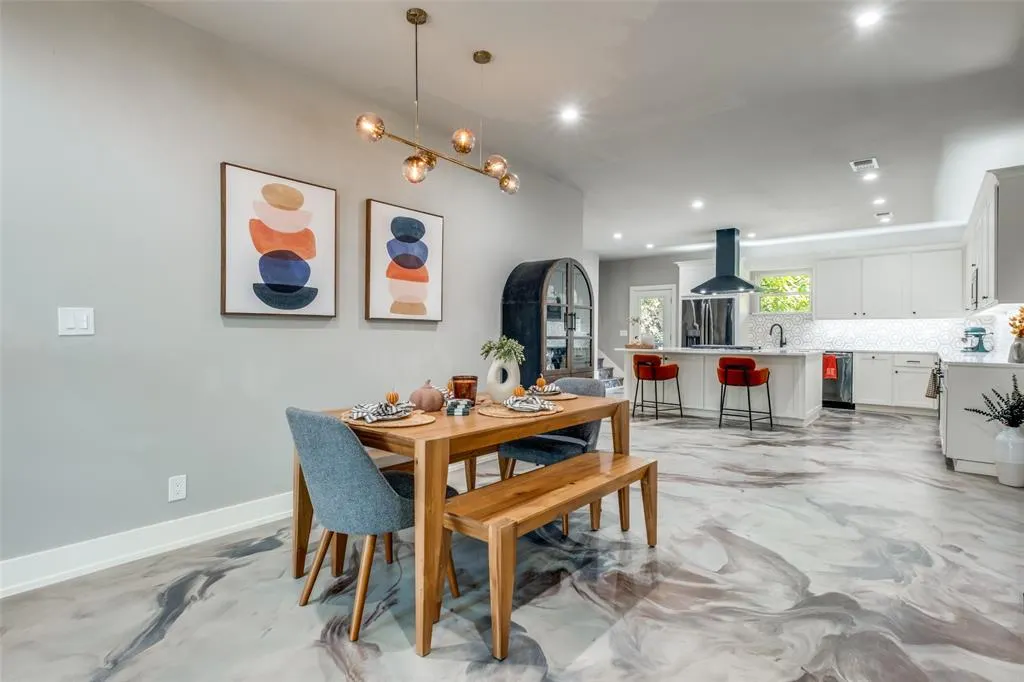 8618 San Leandro Drive