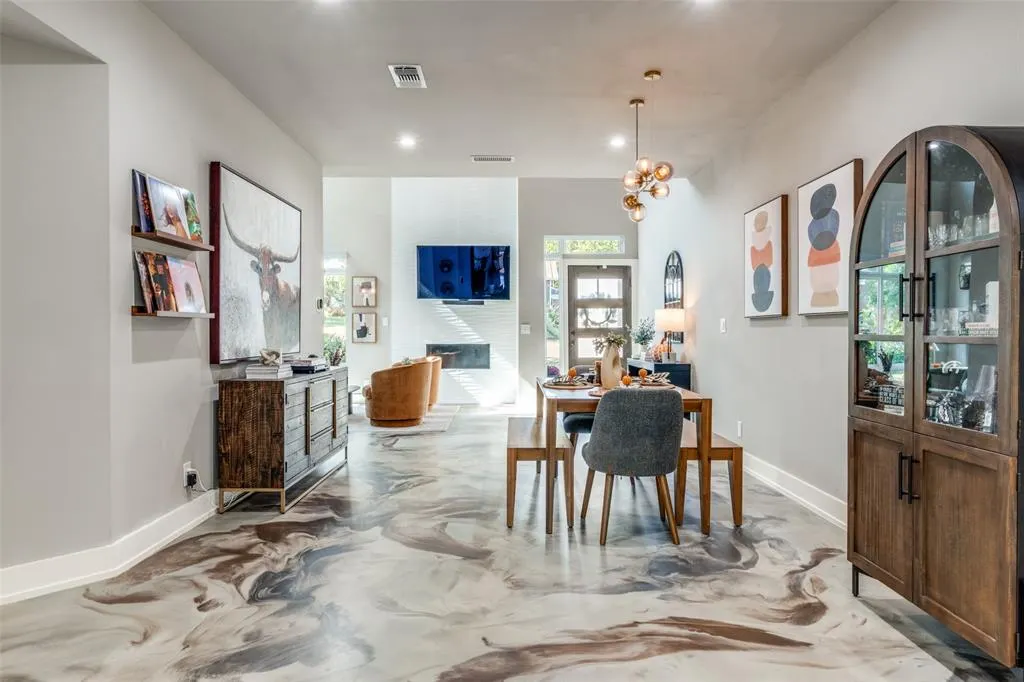 8618 San Leandro Drive