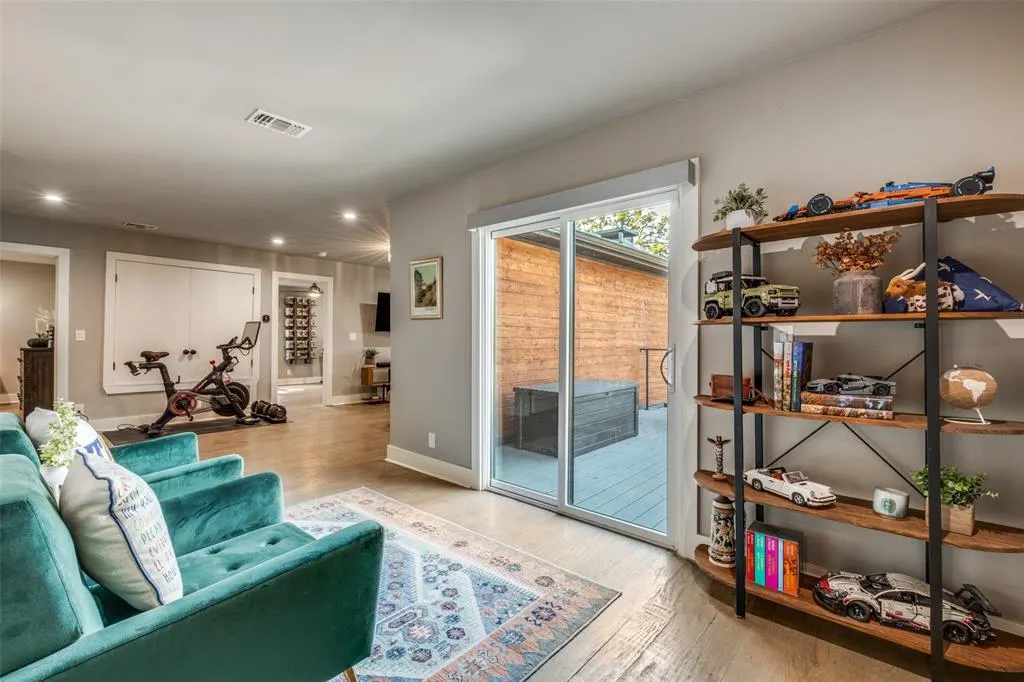 8618 San Leandro Drive
