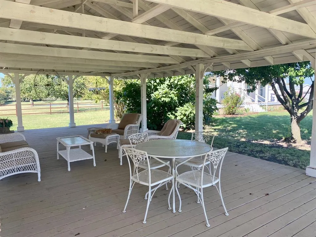 1425 Lone Star Road, #A