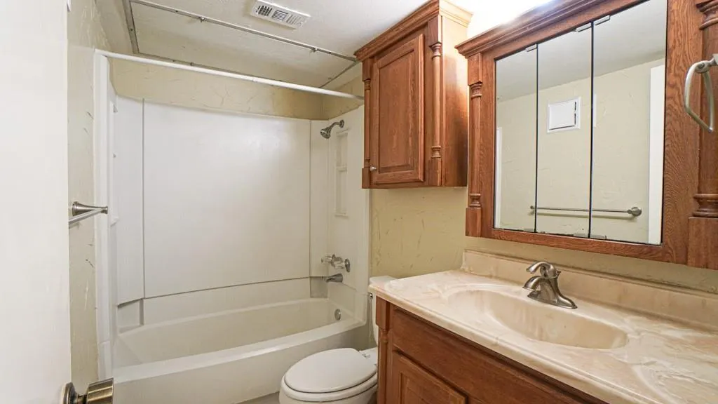 2505 Wedglea Drive, #121