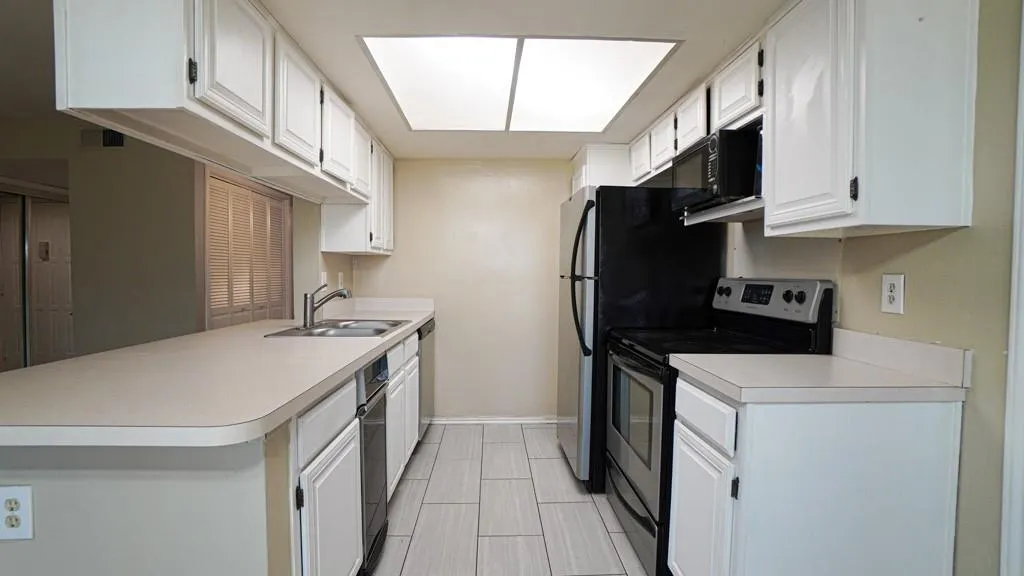 2505 Wedglea Drive, #121