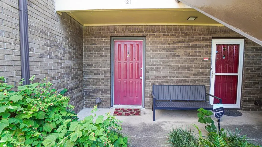 2505 Wedglea Drive, #121